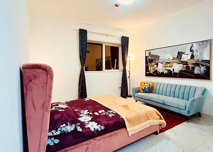 Feel At Home Spacious 2 Bed Room Apartment